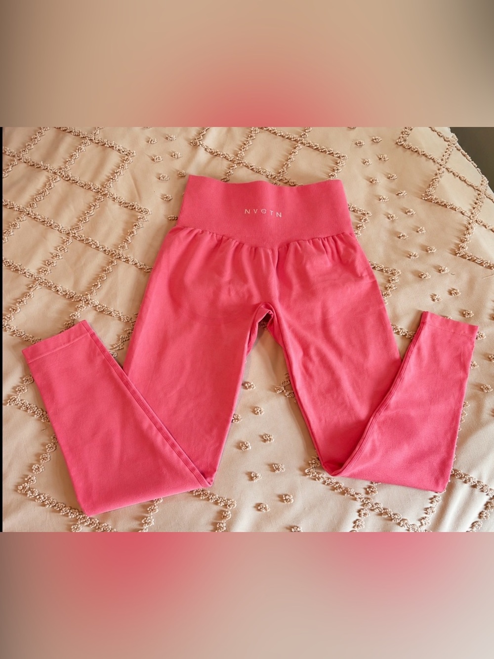 NVGTN Seamless Scrunch Leggings – Size Small